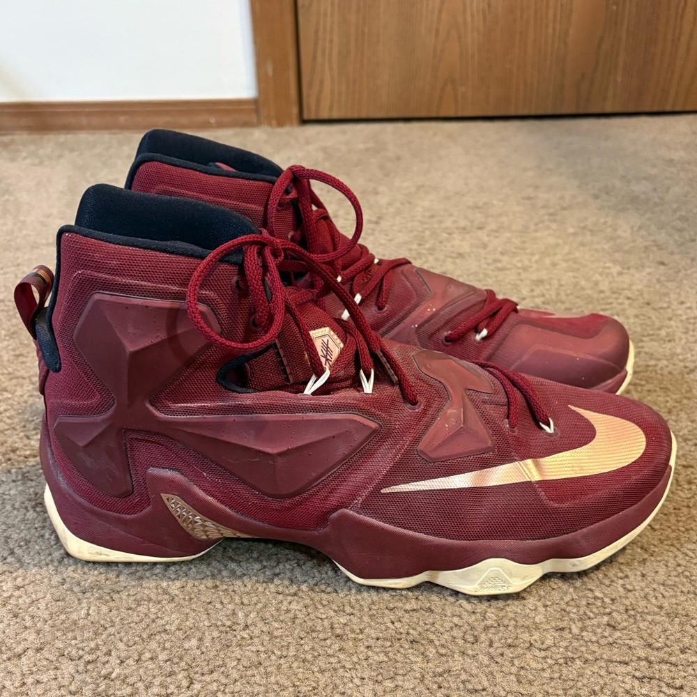 Nike LeBron 13 "Greatness" Red/Bronze (807219-690)